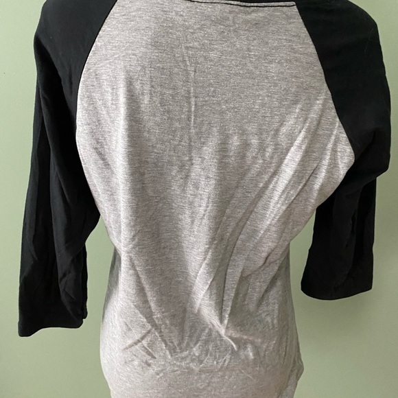 Women’s Disney Holiday T-Shirt - Picture 4 of 5